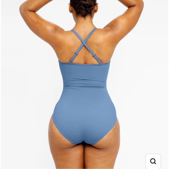 Shapellx Smart Sculpt U-Ring Cut Out Shaping Swimsuit - NWT - Picture 3 of 10